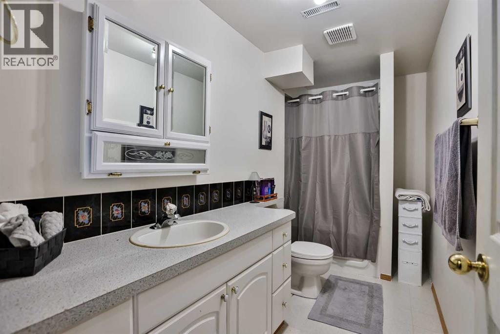 105 Aspen Way, Vulcan, AB