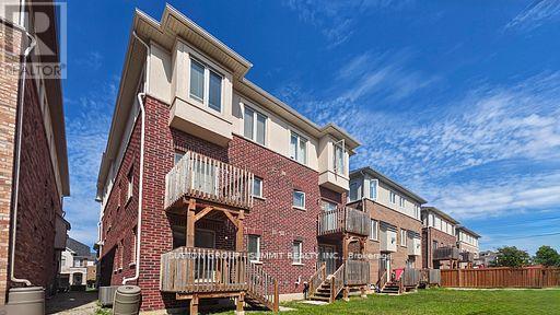 3964 Thomas Alton Boulevard, Burlington, ON - Outdoor