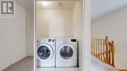 3964 Thomas Alton Boulevard, Burlington, ON - Indoor Photo Showing Laundry Room