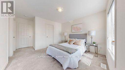 3964 Thomas Alton Boulevard, Burlington, ON - Indoor Photo Showing Bedroom