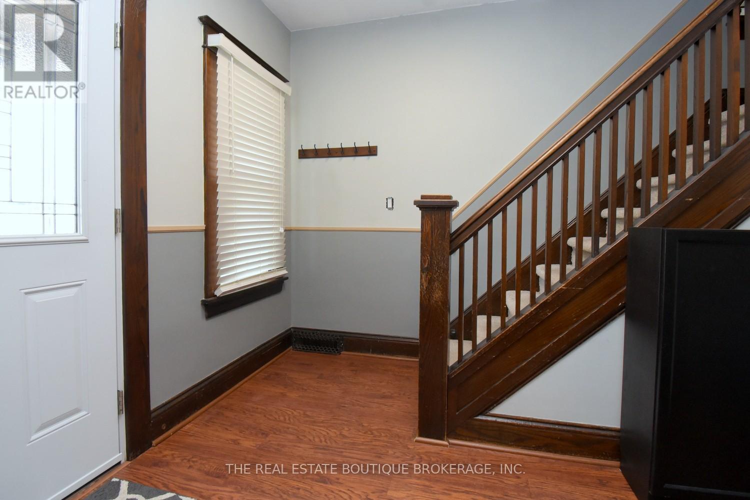 82 Somerset Avenue, Hamilton, ON - Indoor Photo Showing Other Room