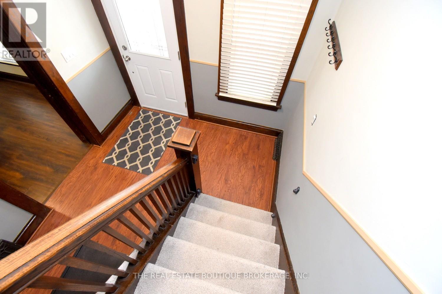 82 Somerset Avenue, Hamilton, ON - Indoor Photo Showing Other Room