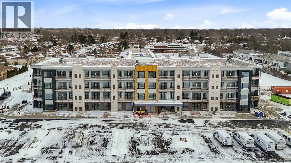 595 Lilymac Unit# 112, Windsor, ON - Outdoor