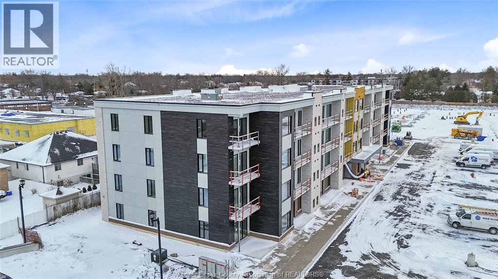 595 Lilymac Unit# 112, Windsor, ON - Outdoor
