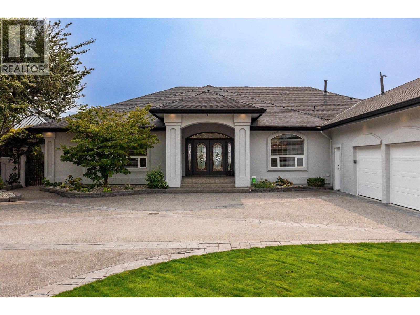2577 Whitworth Road, West Kelowna, BC - Outdoor