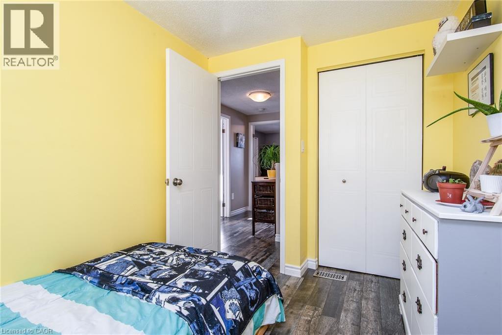 34 Sacha Road, Cambridge, ON - Indoor Photo Showing Bedroom