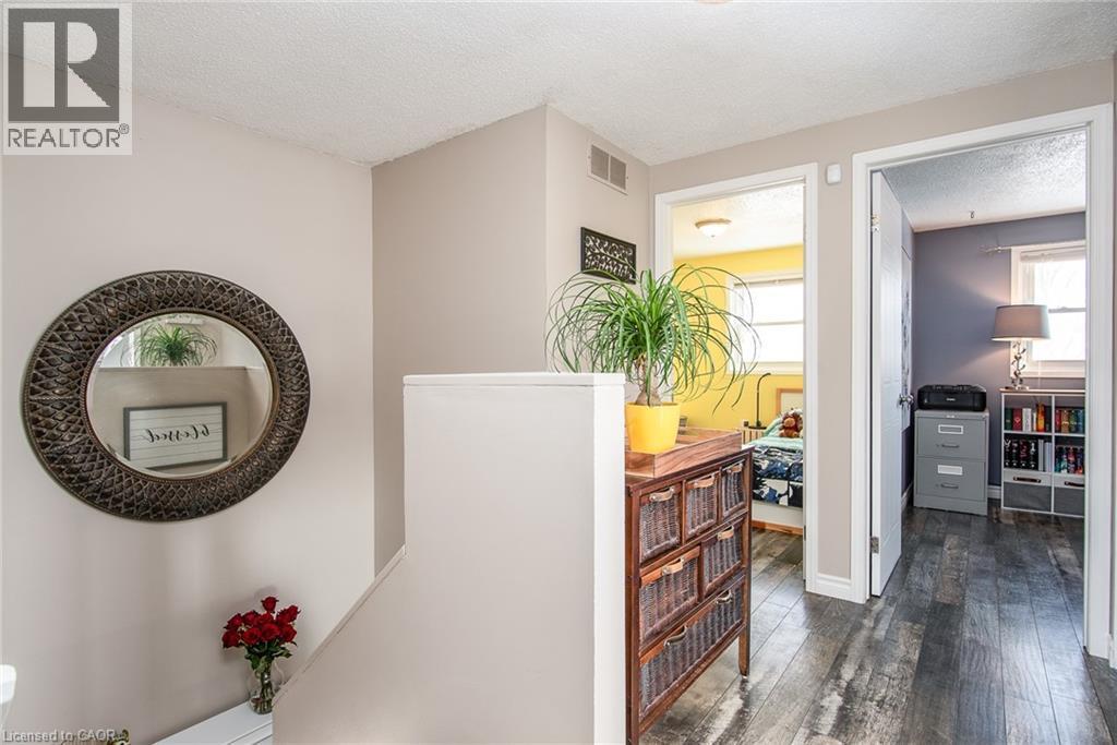 34 Sacha Road, Cambridge, ON - Indoor Photo Showing Other Room