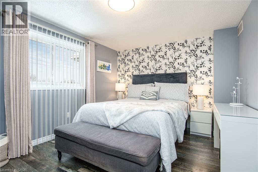 34 Sacha Road, Cambridge, ON - Indoor Photo Showing Bedroom