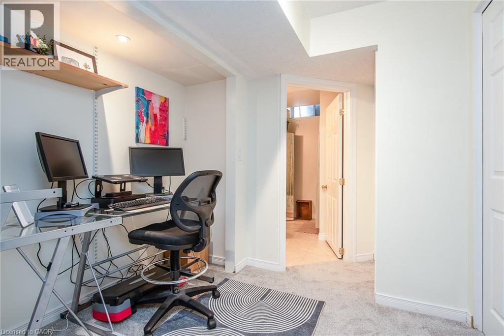 34 Sacha Road, Cambridge, ON - Indoor Photo Showing Office