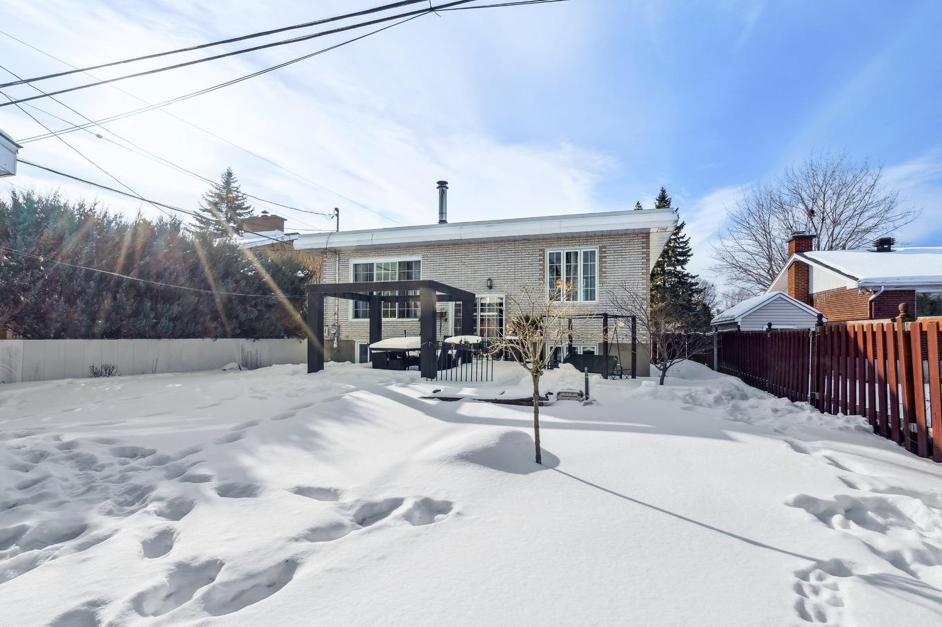 Cour - 5915 Rue Vieni, Brossard, QC - Outdoor