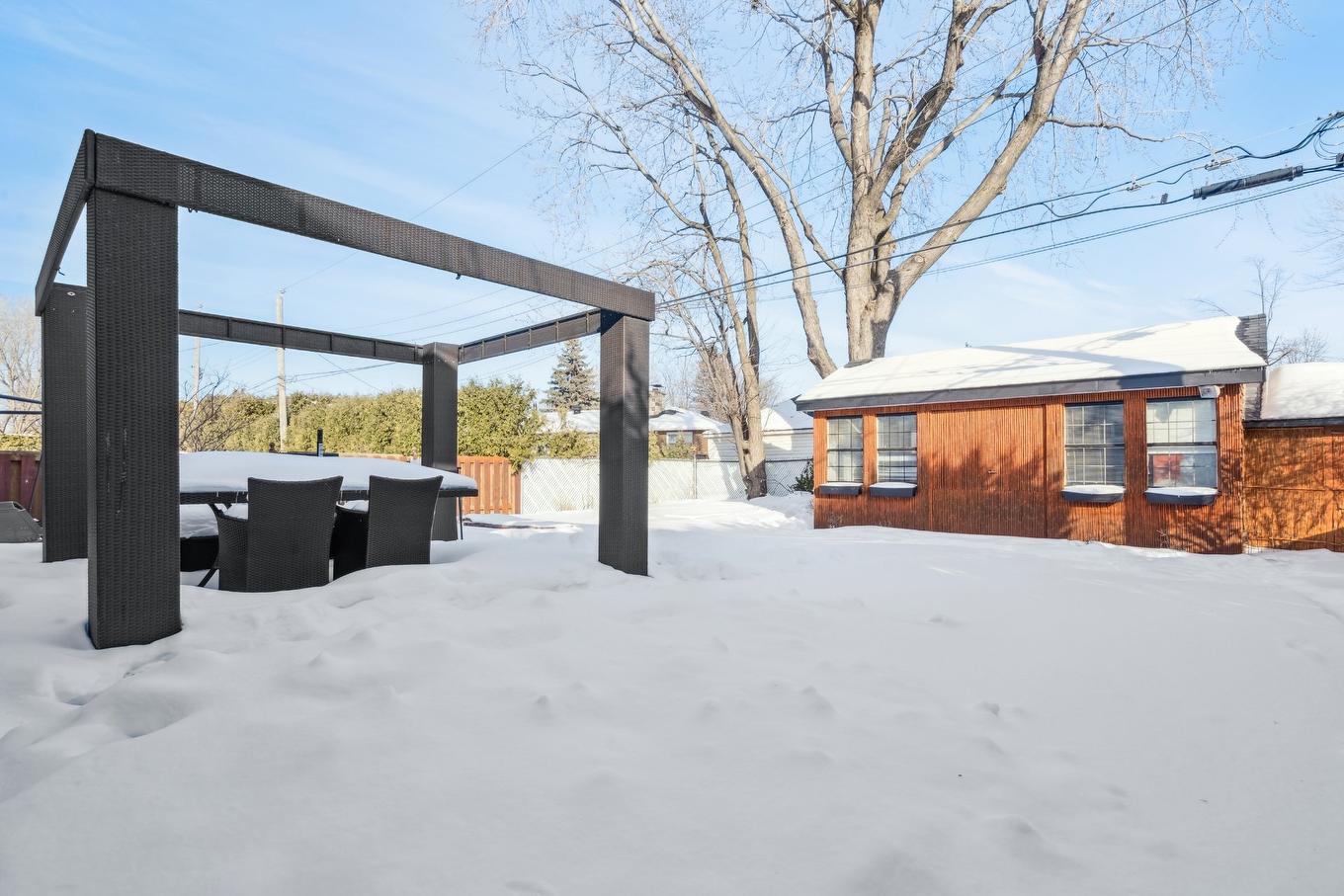 Cour - 5915 Rue Vieni, Brossard, QC - Outdoor