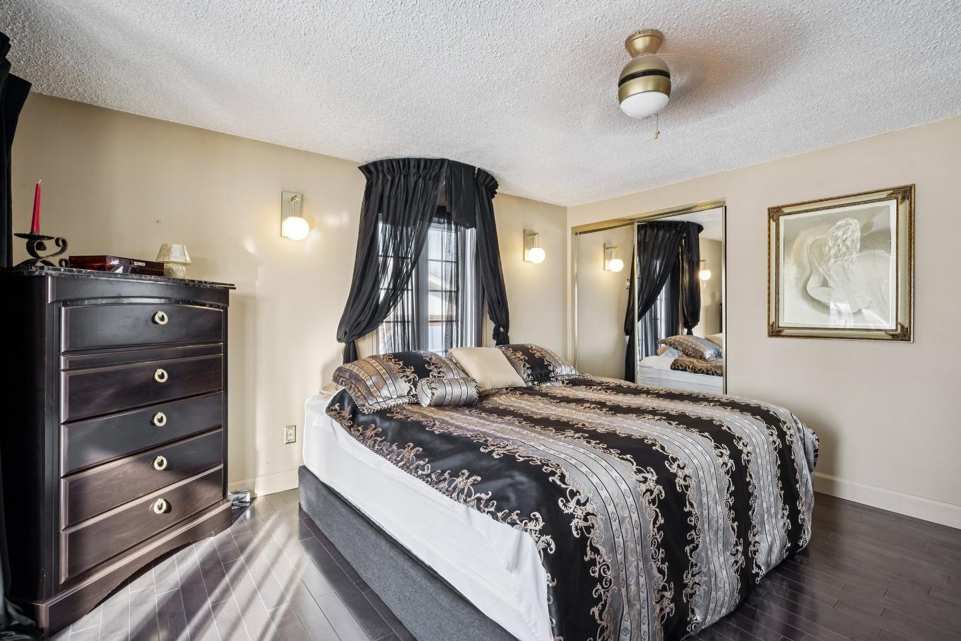 Chambre à coucher - 5915 Rue Vieni, Brossard, QC - Indoor Photo Showing Bedroom