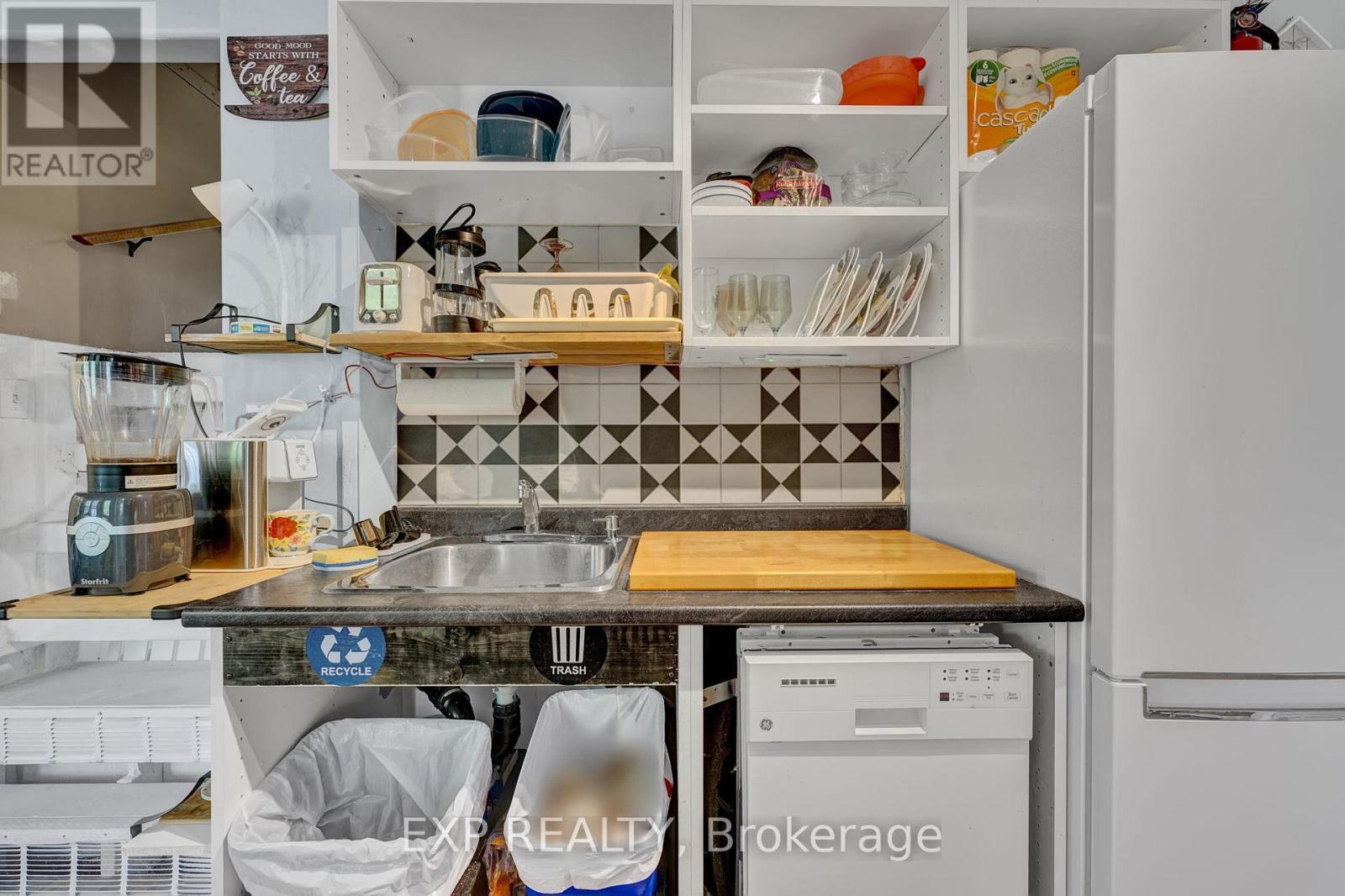 82 Kehl Street, Kitchener, ON - Indoor