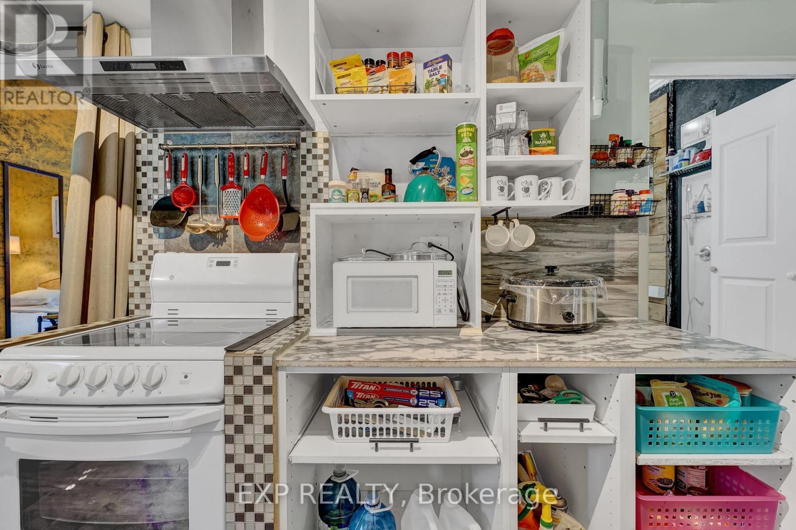 82 Kehl Street, Kitchener, ON - Indoor