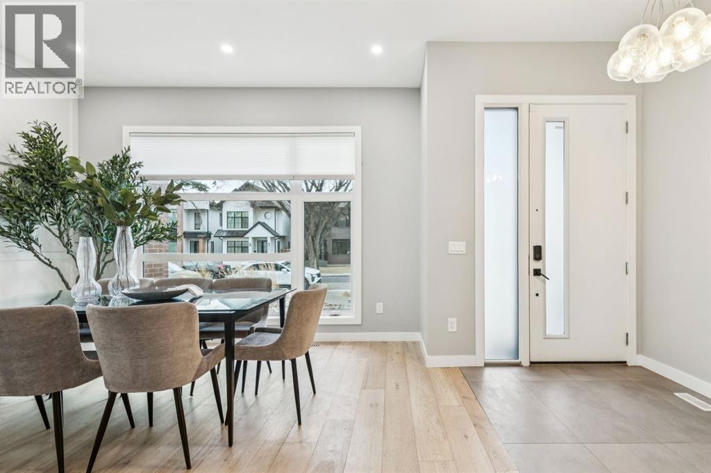 2918 6 Avenue Nw, Calgary, AB - Indoor Photo Showing Dining Room