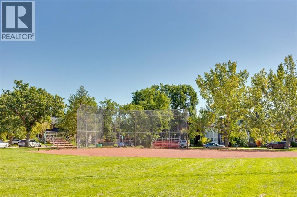 2918 6 Avenue Nw, Calgary, AB - Outdoor With View