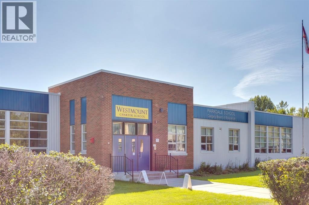 2918 6 Avenue Nw, Calgary, AB - Outdoor