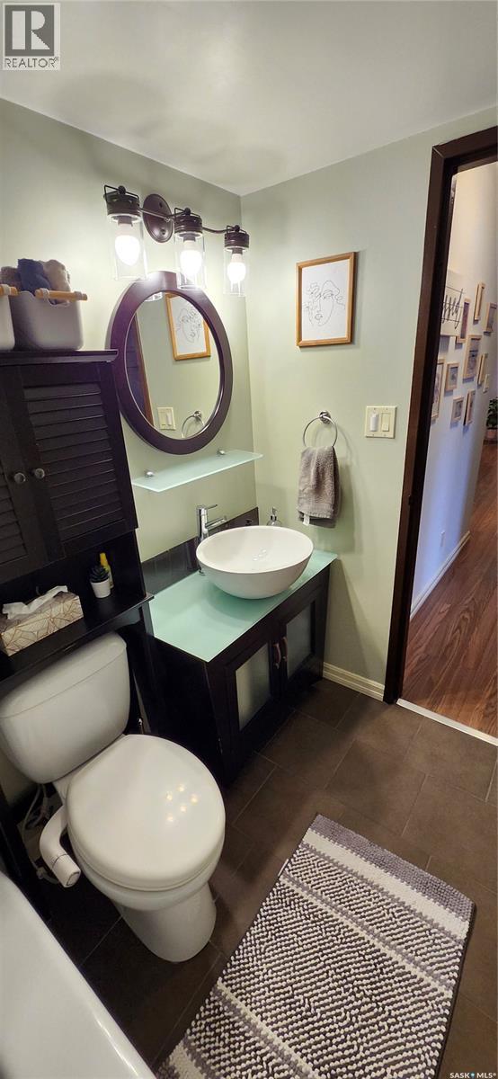 206 802A Kingsmere Boulevard, Saskatoon, SK - Indoor Photo Showing Bathroom