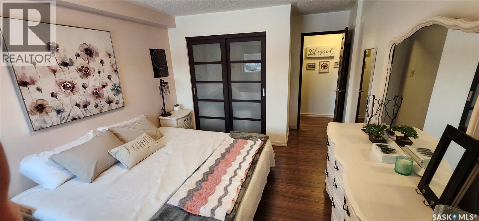 206 802A Kingsmere Boulevard, Saskatoon, SK - Indoor