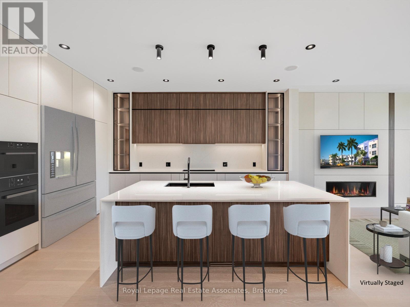 953 Halliday Avenue, Mississauga, ON - Indoor