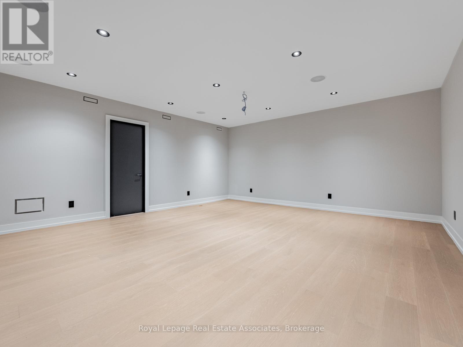 953 Halliday Avenue, Mississauga, ON - Indoor Photo Showing Other Room