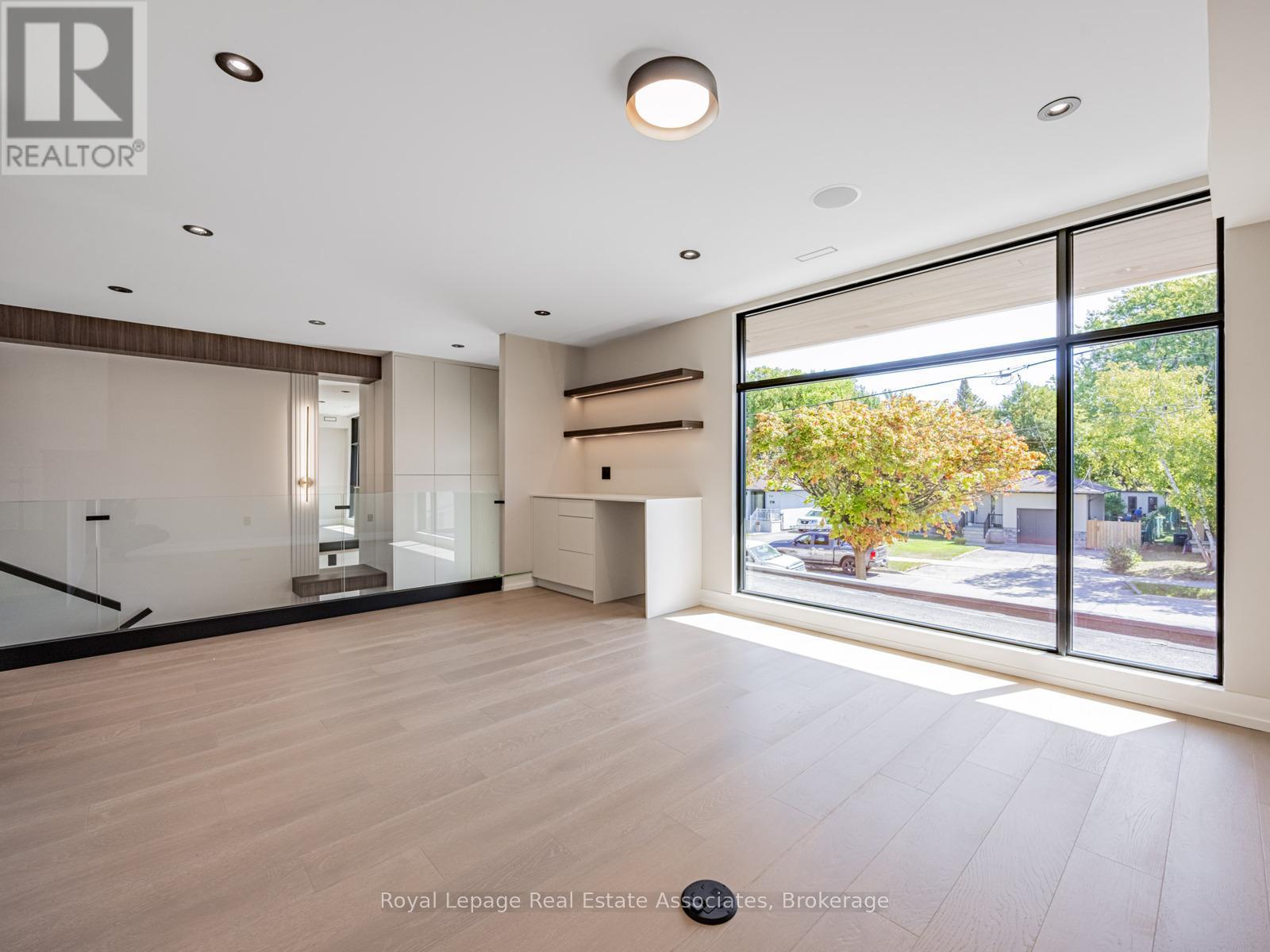953 Halliday Avenue, Mississauga, ON - Indoor Photo Showing Other Room