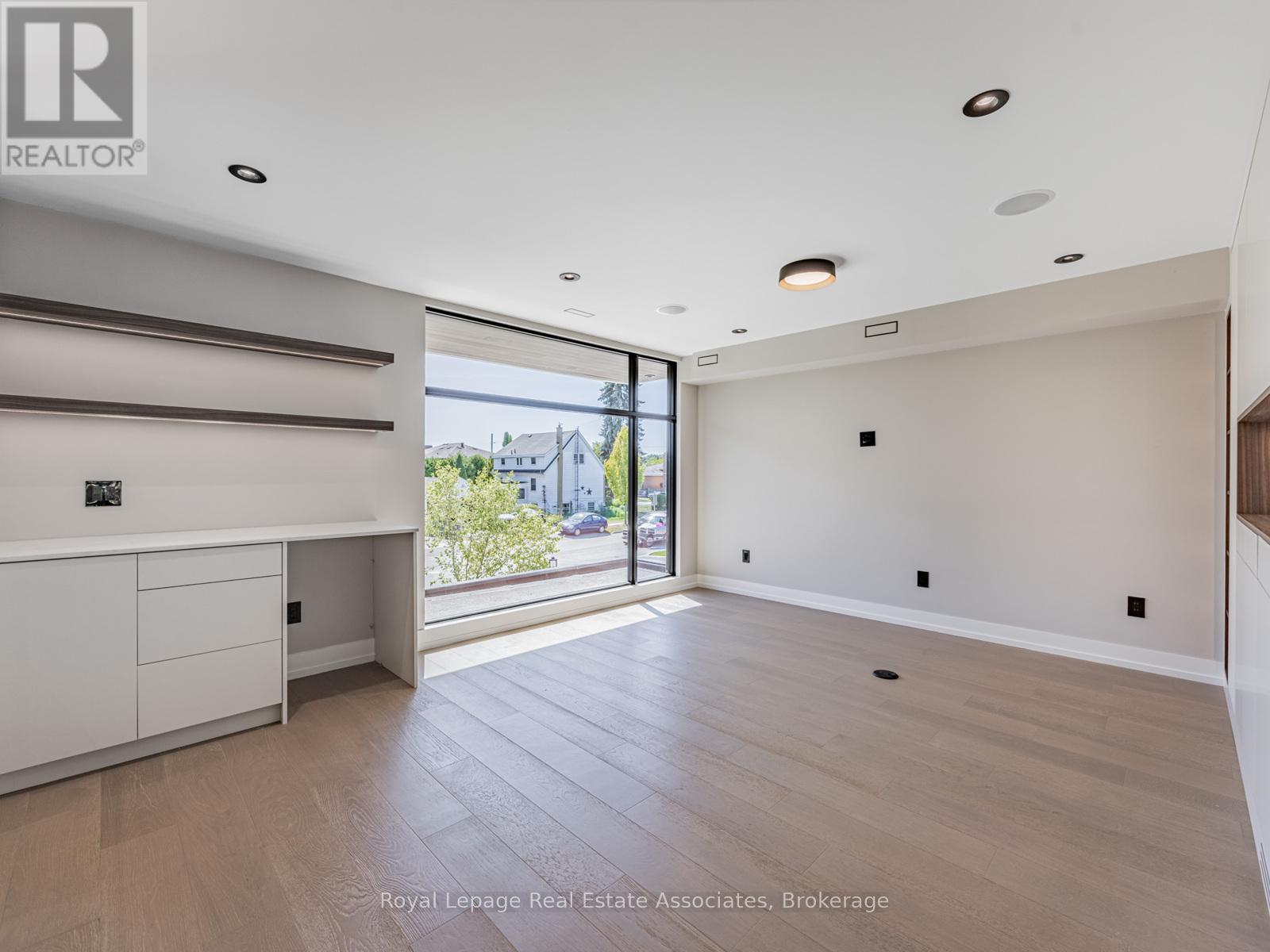 953 Halliday Avenue, Mississauga, ON - Indoor