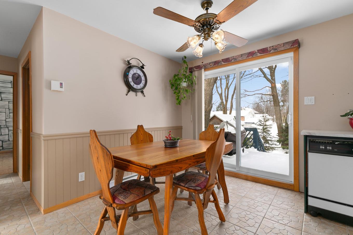 Dining room - 4505 Rue Galarneau, Terrebonne (Terrebonne), QC - Indoor Photo Showing Dining Room