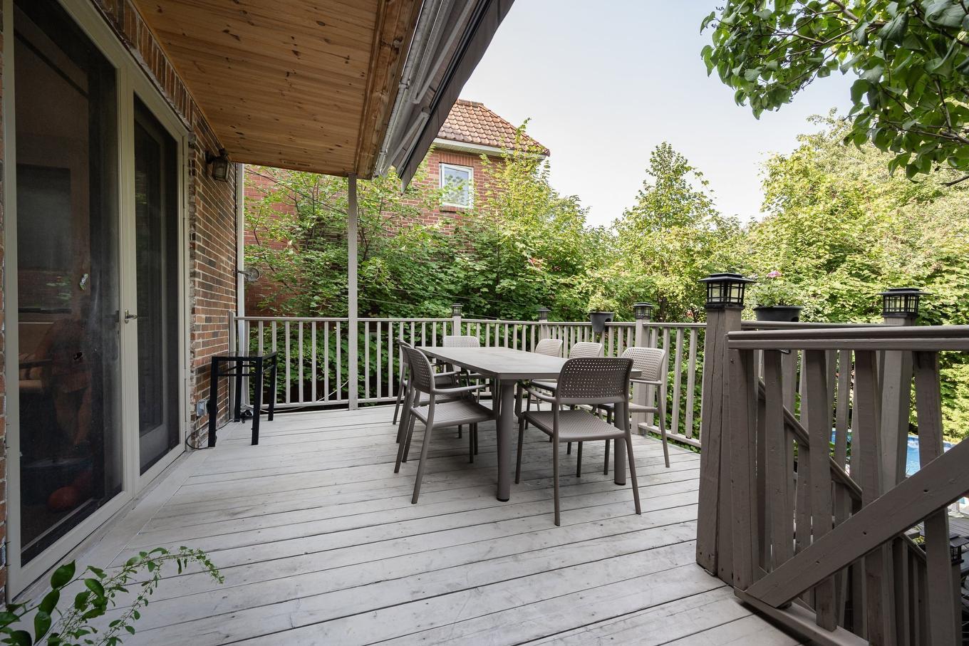 Balcony - 4641 Av. Lacombe, Montréal (Côte-Des-Neiges/Notre-Dame-De-Grâce), QC - Outdoor With Exterior