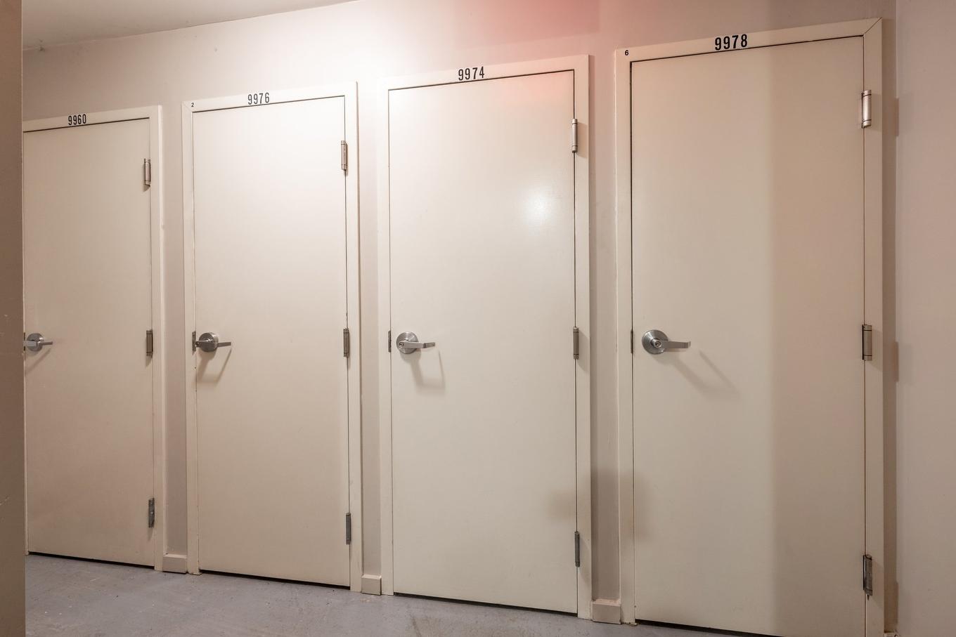 Storage - 9978 Boul. Perras, Montréal (Rivière-Des-Prairies/Pointe-Aux-Trembles), QC - Indoor