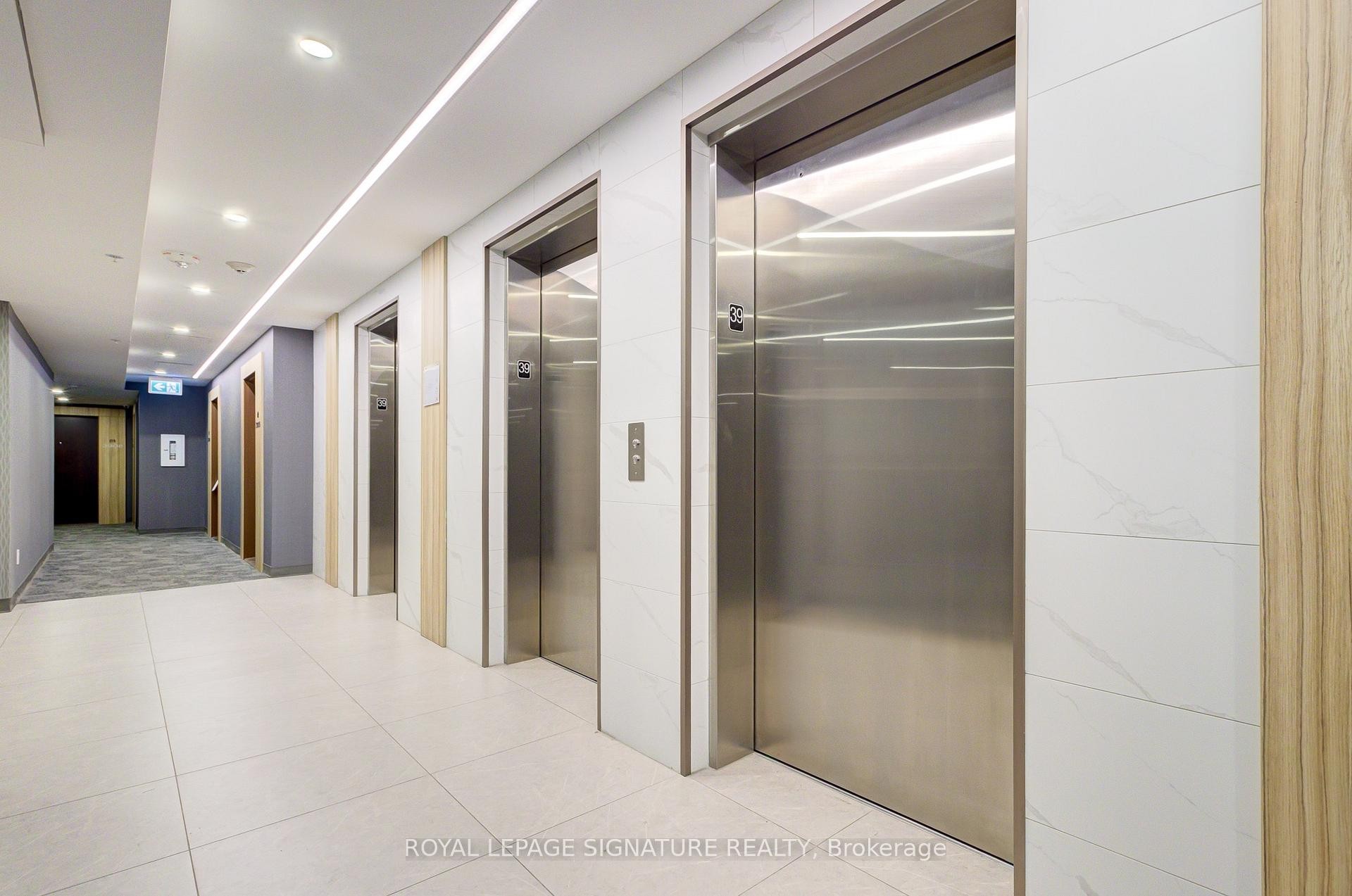 3901-60 Frederick Street, Kitchener, ON - Indoor