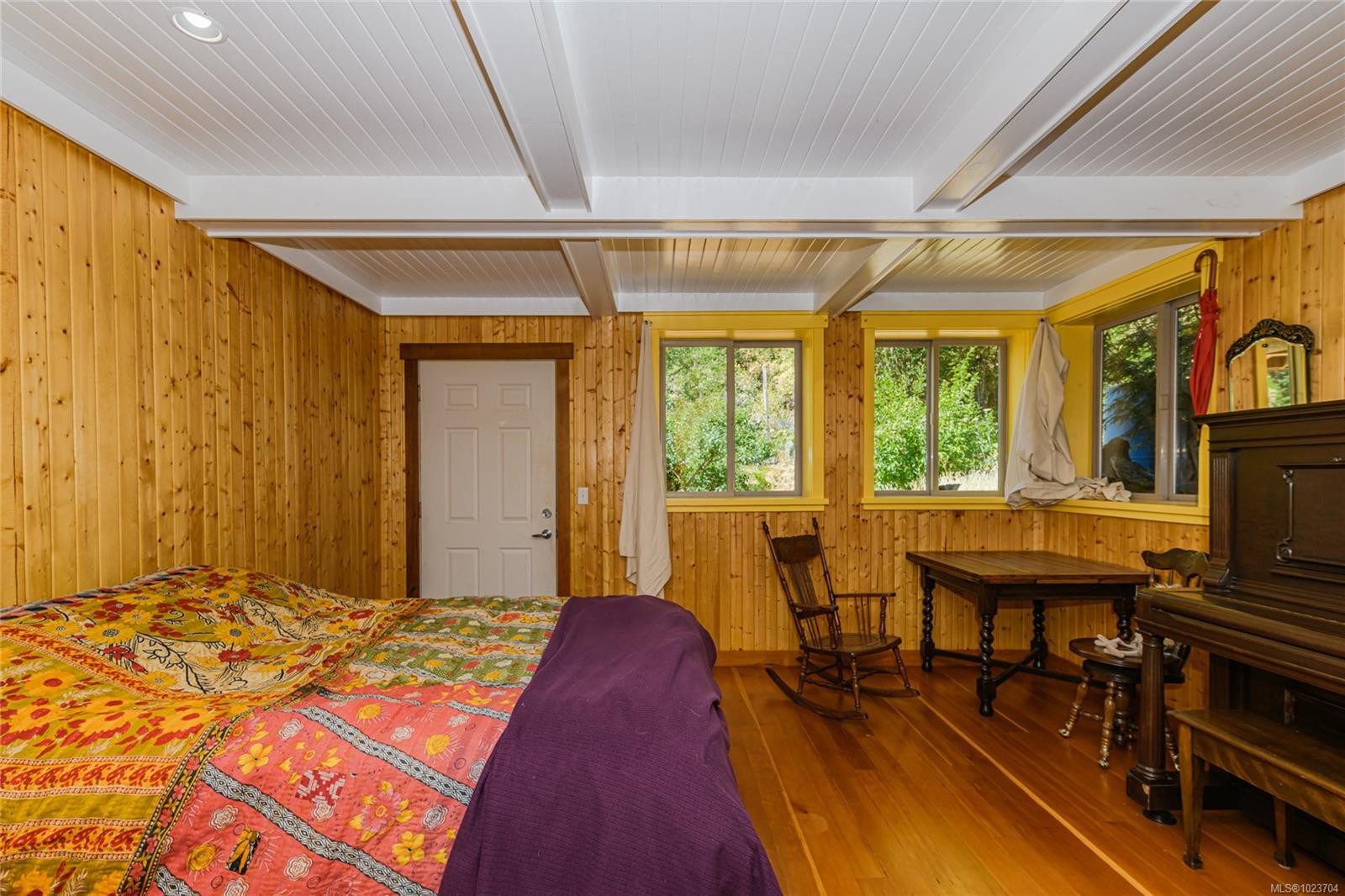 1252 Isabella Point Rd, Salt Spring, BC