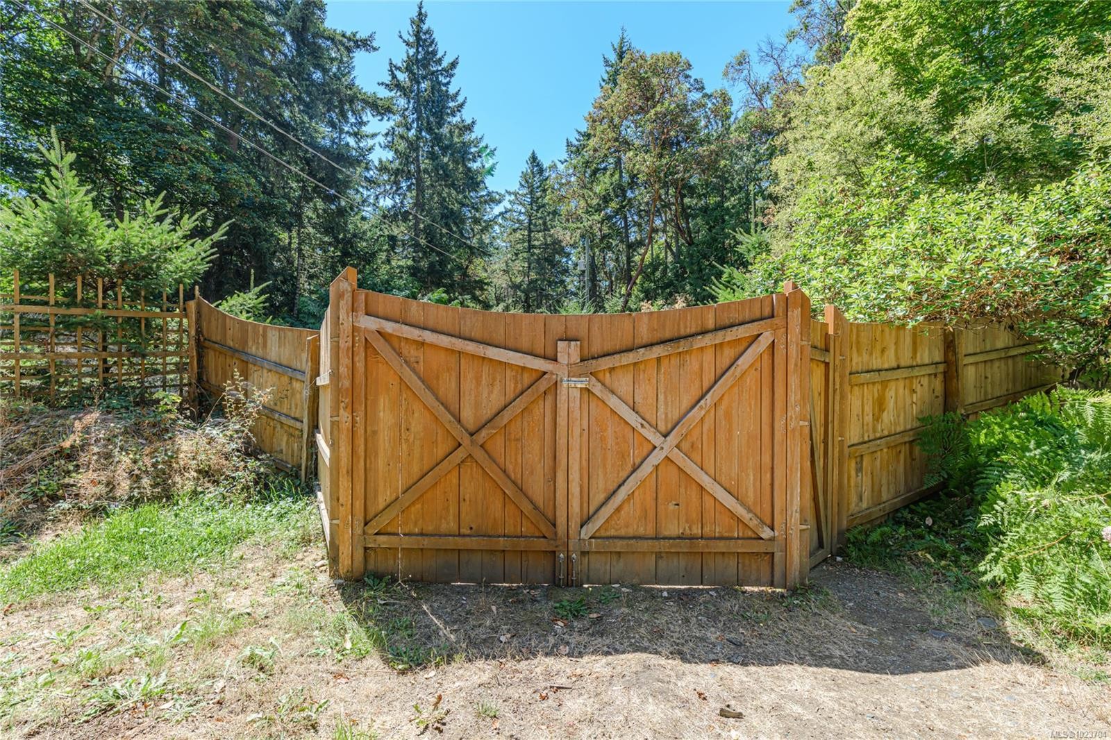 1252 Isabella Point Rd, Salt Spring, BC