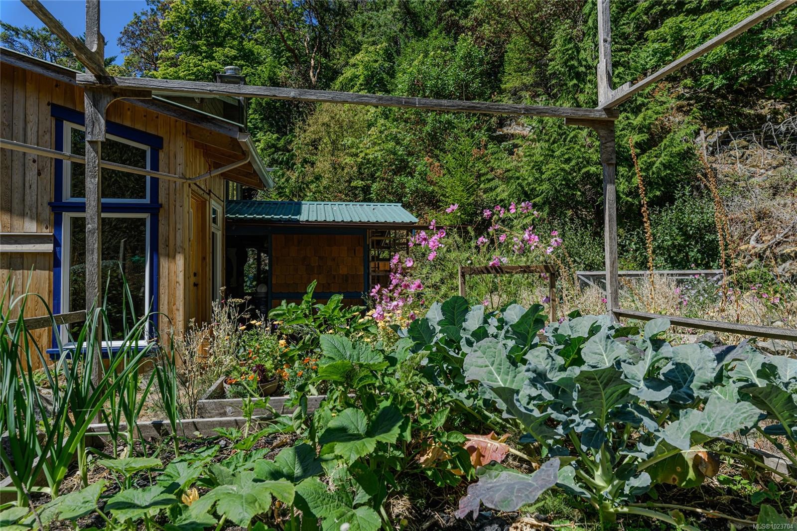 1252 Isabella Point Rd, Salt Spring, BC