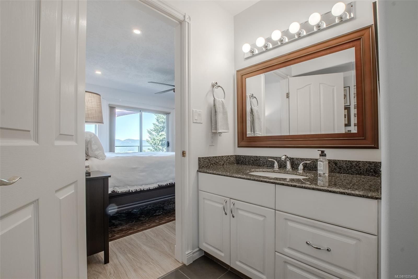 6039 Chippewa Rd, Duncan, BC