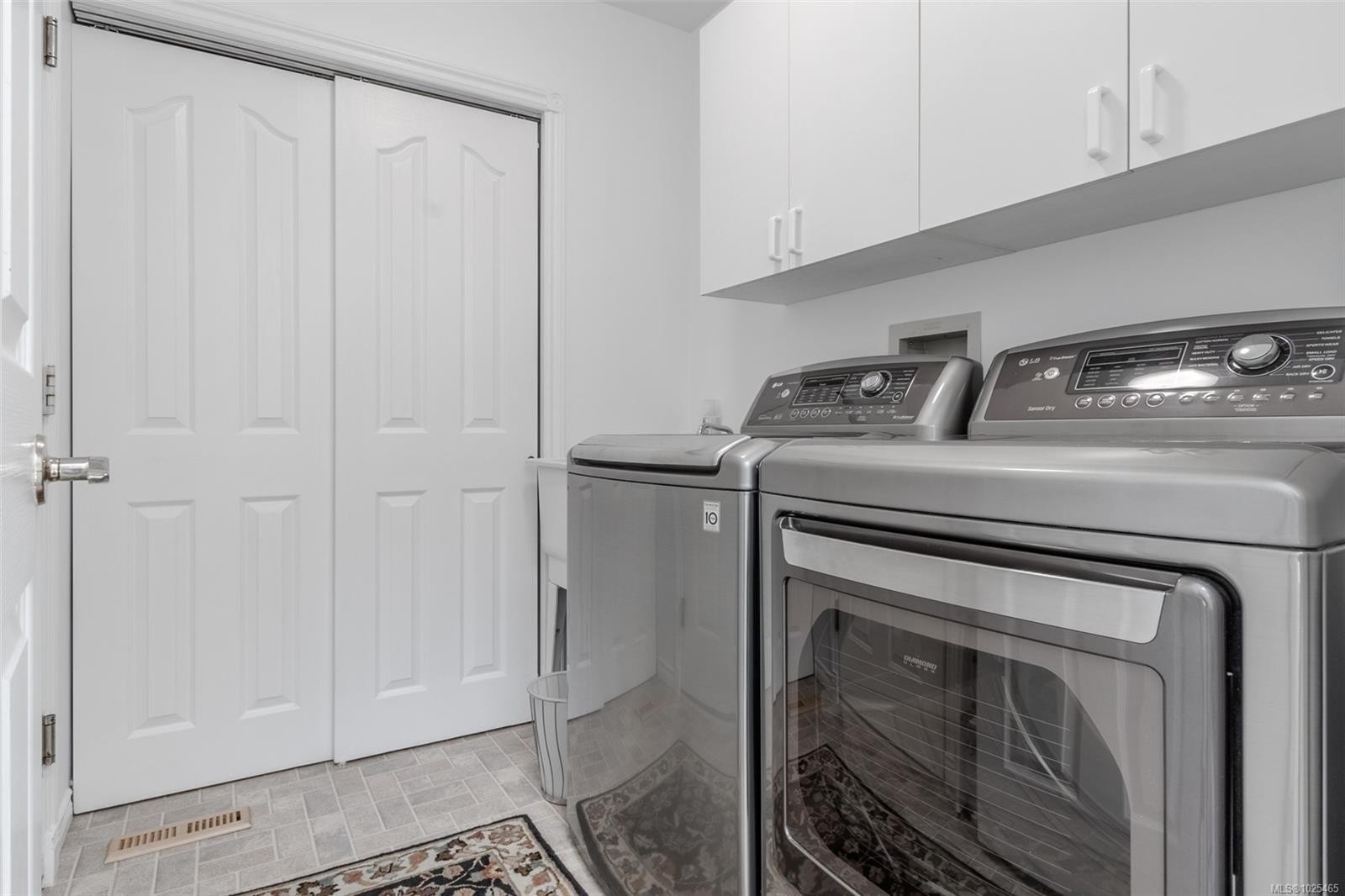 6039 Chippewa Rd, Duncan, BC