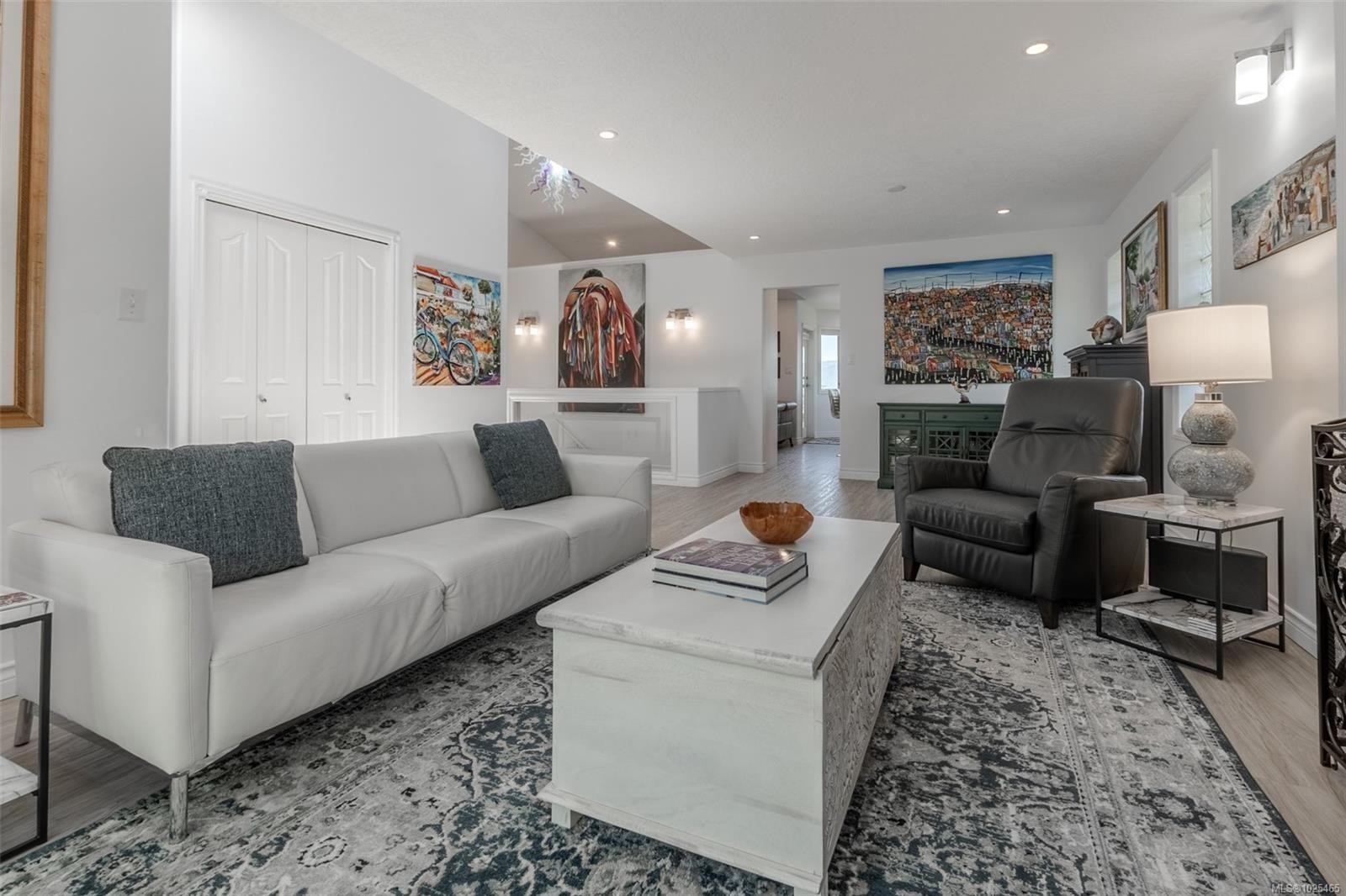 6039 Chippewa Rd, Duncan, BC