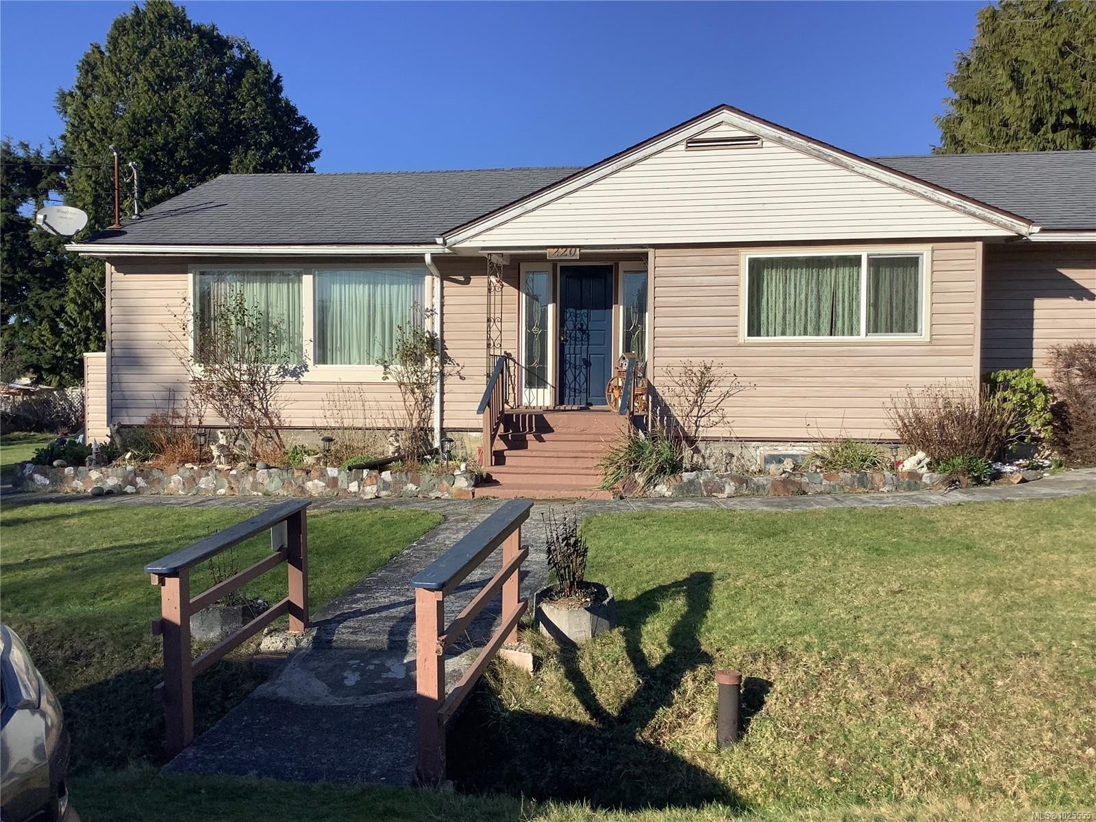 220 17Th Ave, Sointula, BC