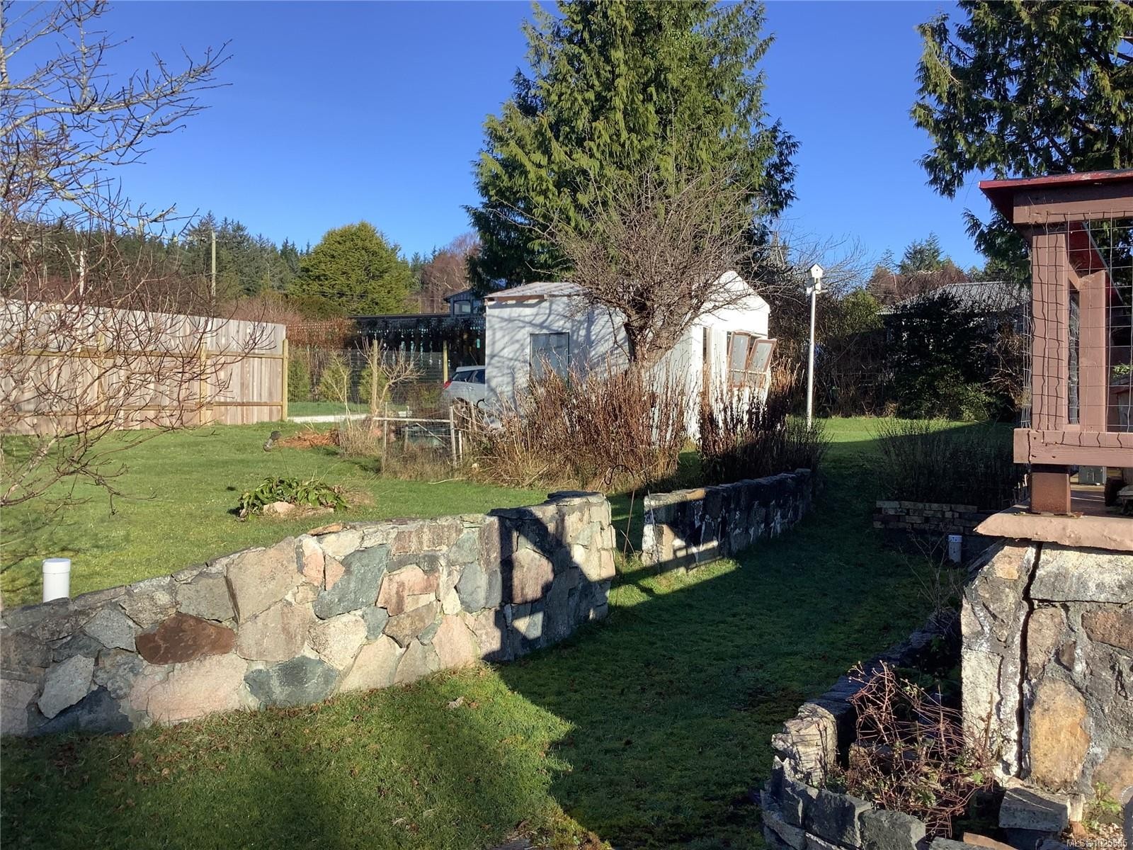 220 17Th Ave, Sointula, BC