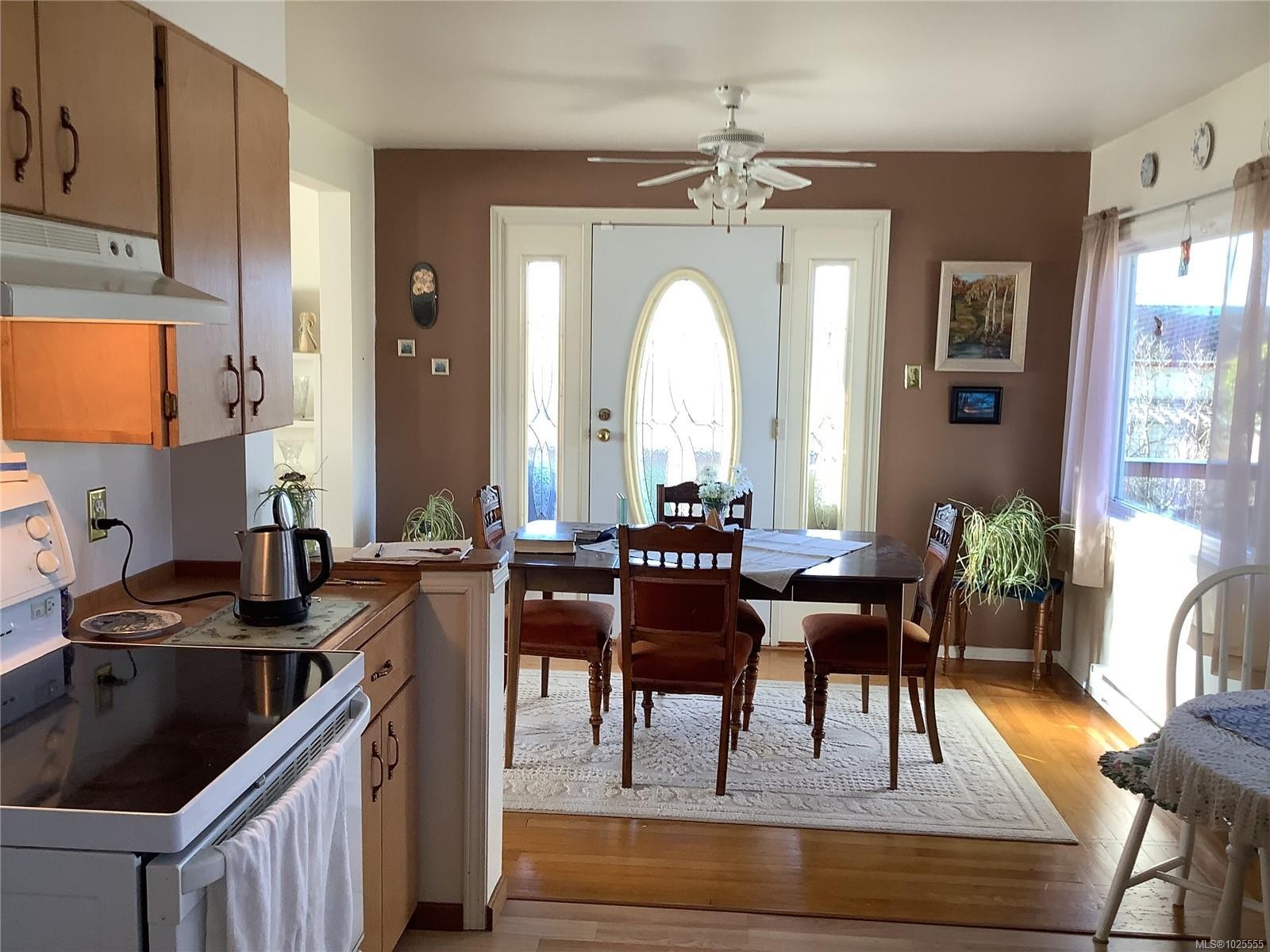 220 17Th Ave, Sointula, BC