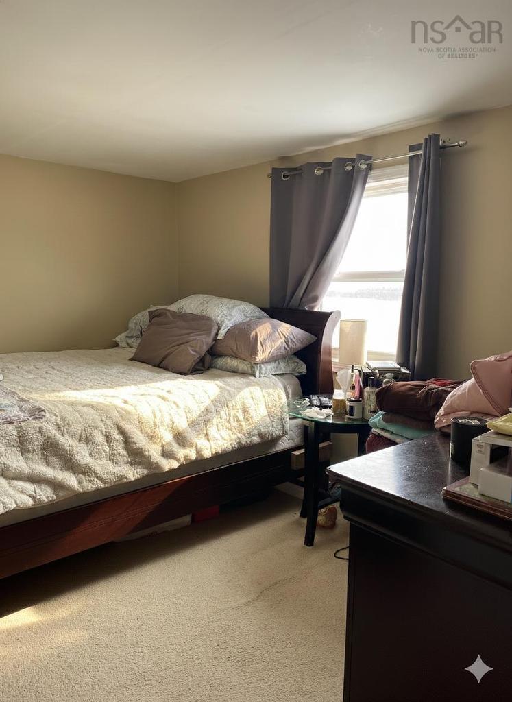 68 Mcgee Street, Springhill, NS