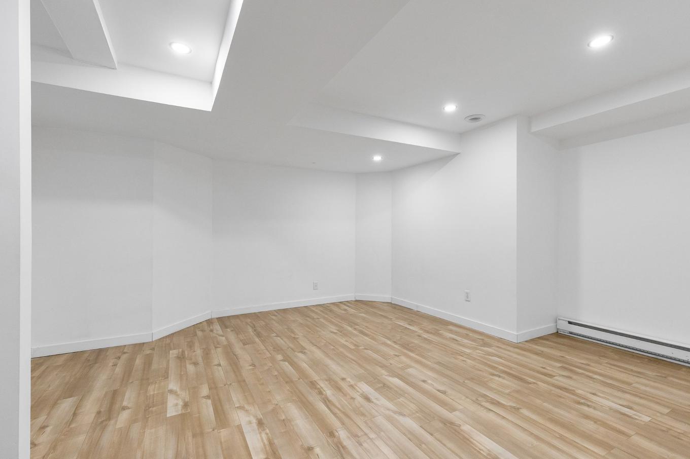 Family room - 563 Rue D'Aubervilliers, Terrebonne (Terrebonne), QC - Indoor Photo Showing Other Room