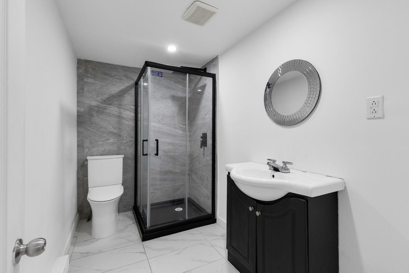 Bathroom - 563 Rue D'Aubervilliers, Terrebonne (Terrebonne), QC - Indoor Photo Showing Bathroom