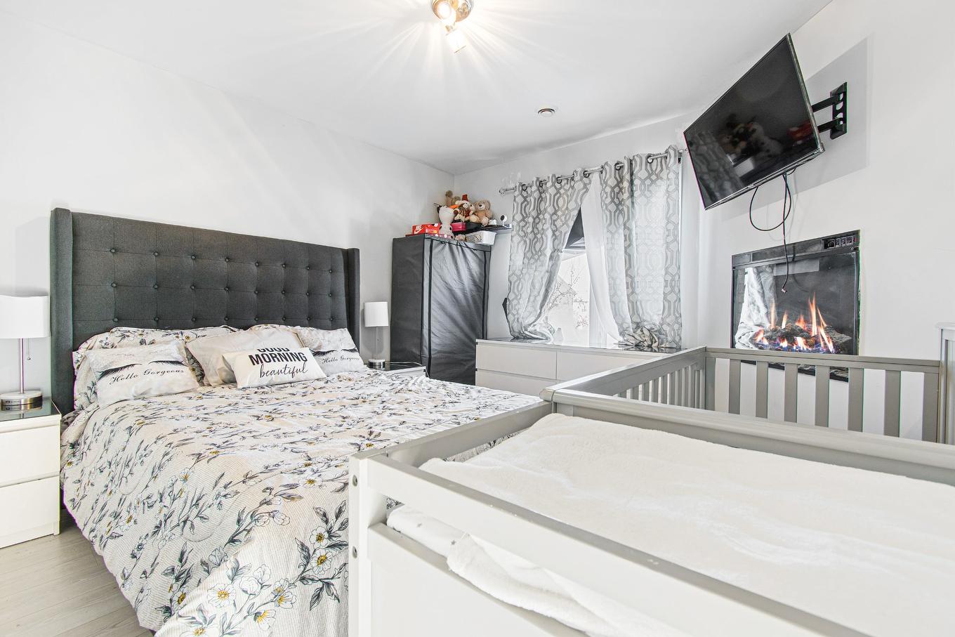 Primary bedroom - 1601 Rue Des Bernaches, Terrebonne (La Plaine), QC - Indoor Photo Showing Bedroom