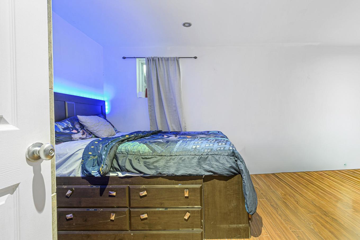 Bedroom - 1601 Rue Des Bernaches, Terrebonne (La Plaine), QC - Indoor Photo Showing Bedroom