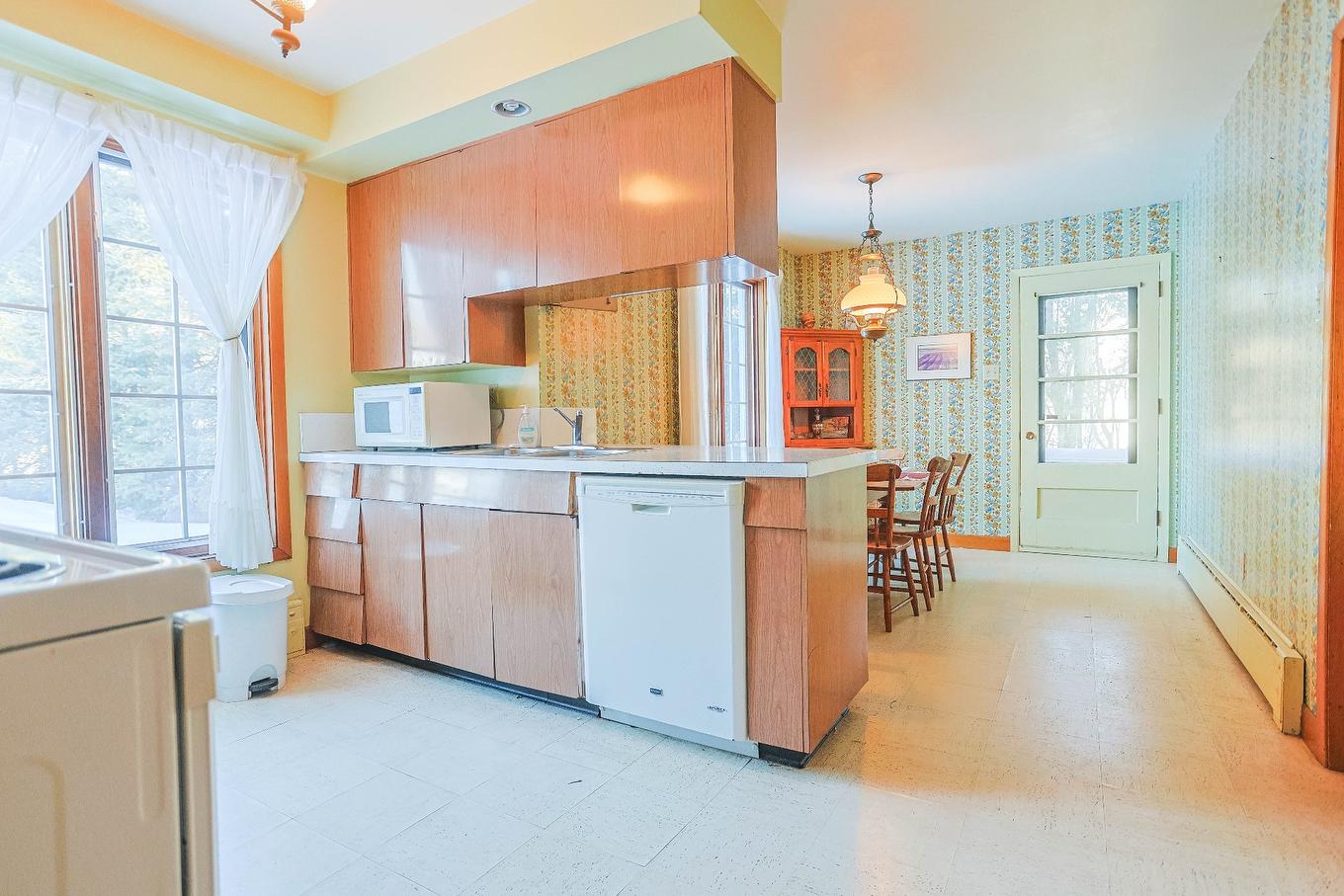 Kitchen - 3853 Rue Guillemette, Shawinigan, QC - Indoor Photo Showing Kitchen