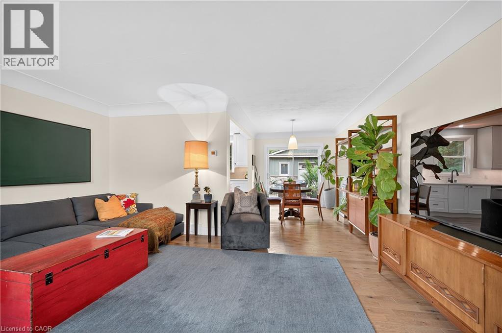 233 Townsend Avenue, Burlington, ON - Indoor