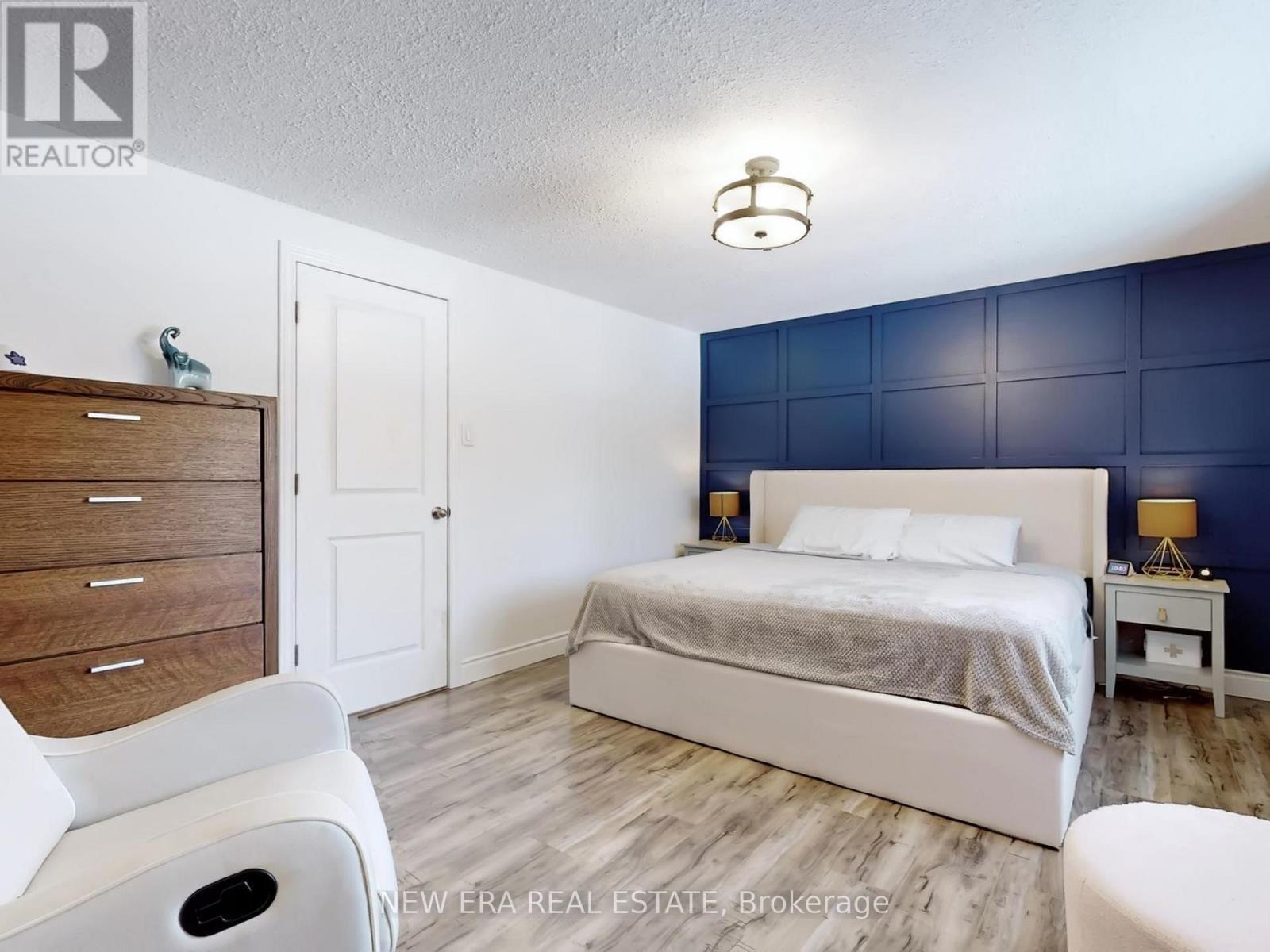 7189 Joliette Crescent, Mississauga, ON - Indoor Photo Showing Bedroom
