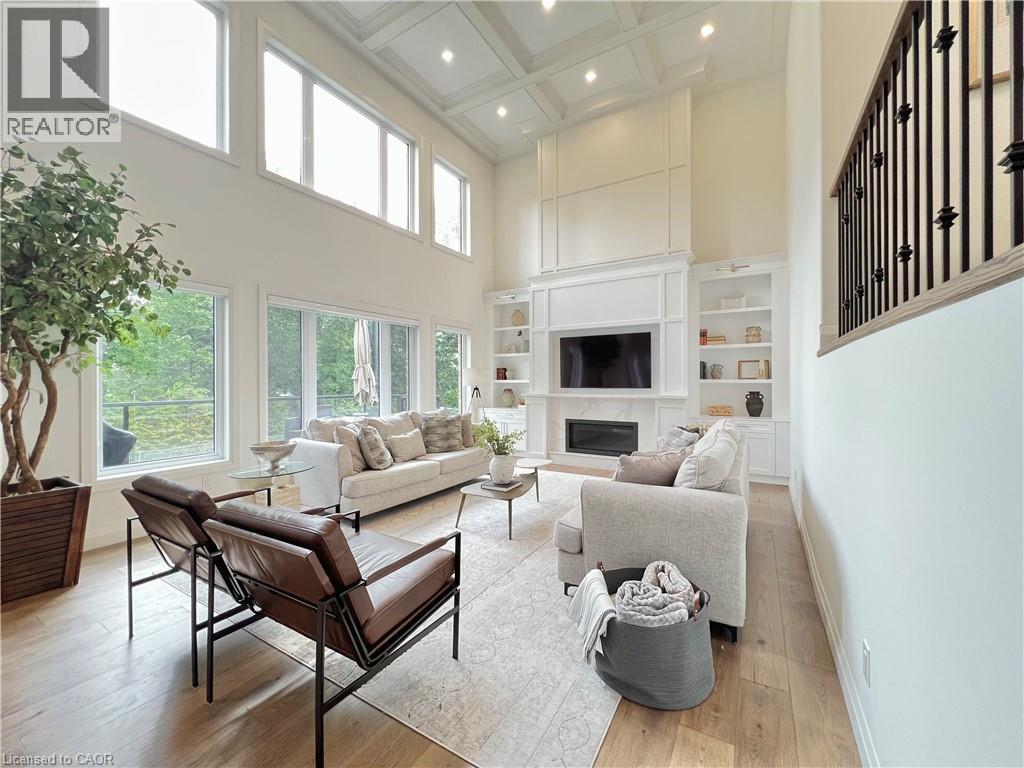 346 Lexington Road, Waterloo, ON - Indoor Photo Showing Living Room With Fireplace