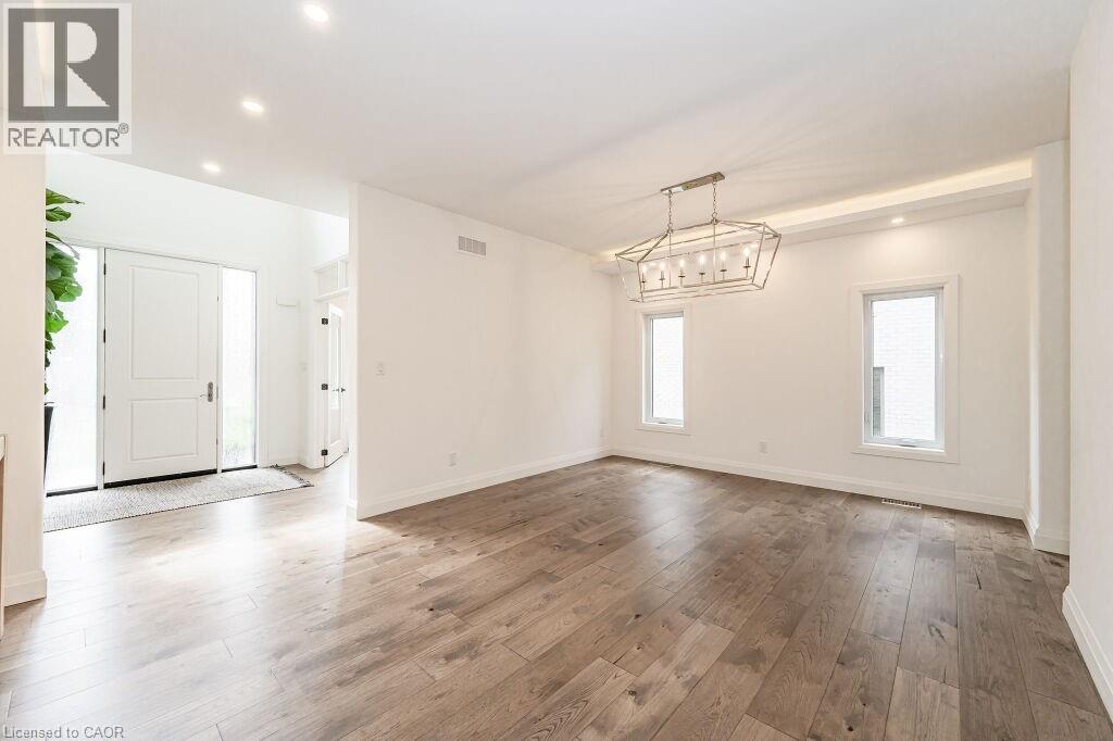 346 Lexington Road, Waterloo, ON - Indoor Photo Showing Other Room